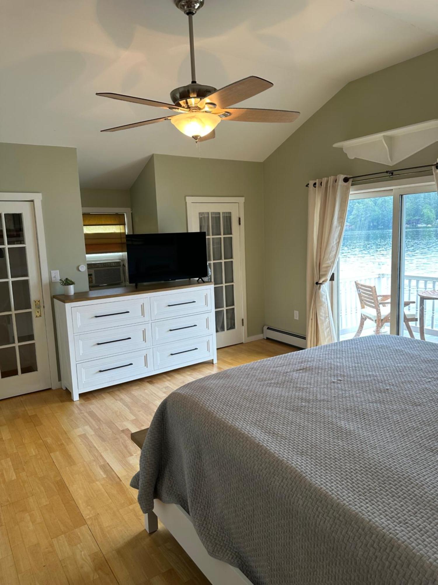 Belmont Waterfront Home With Dock المظهر الخارجي الصورة