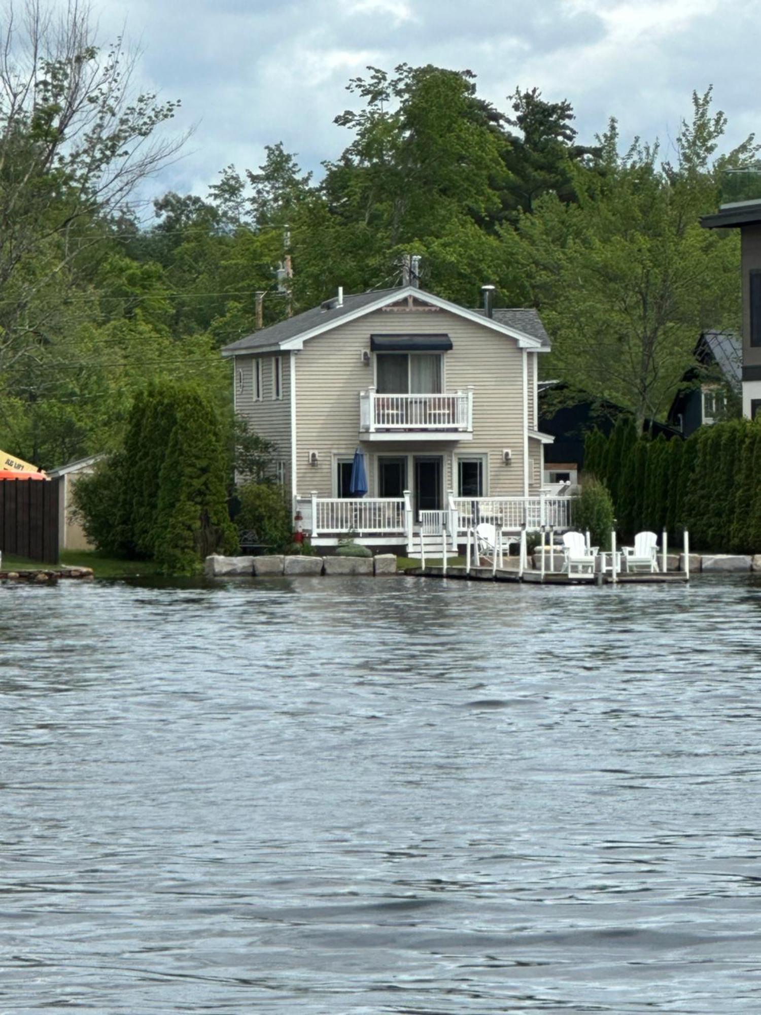 Belmont Waterfront Home With Dock المظهر الخارجي الصورة